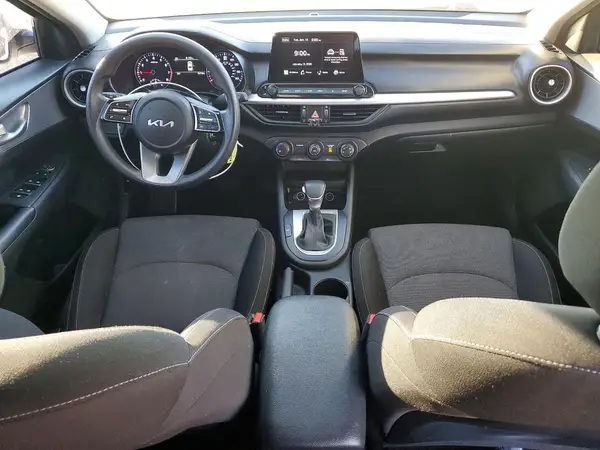 3KPF24AD3PE598700 2023 KIA FORTE - Image 8