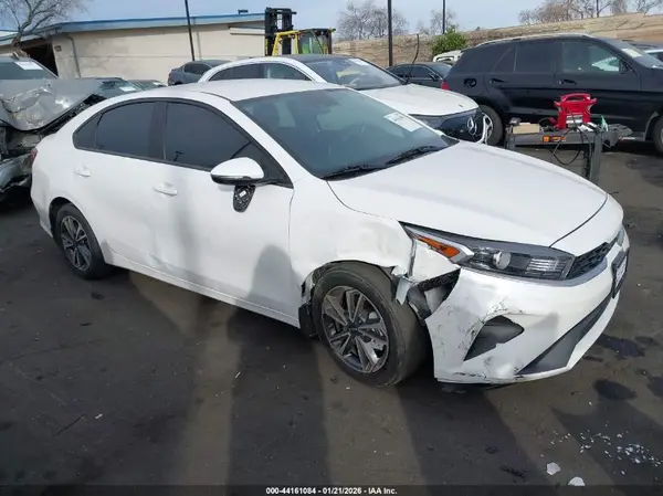 3KPF24AD3PE599314 2023 KIA FORTE - Image 1