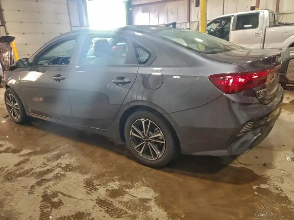 3KPF24AD3PE601272 2023 KIA FORTE - Image 2