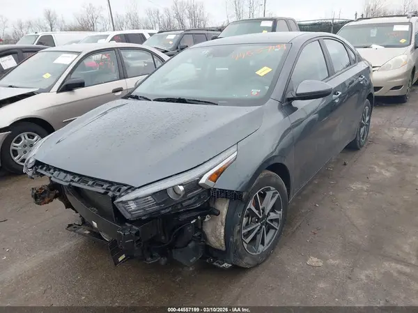 3KPF24AD3PE601868 2023 KIA FORTE - Image 2