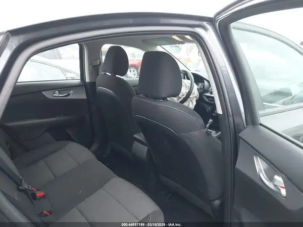 3KPF24AD3PE601868 2023 KIA FORTE - Image 8