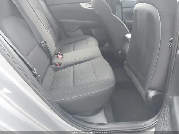 3KPF24AD3PE604785 2023 KIA FORTE - Image 8