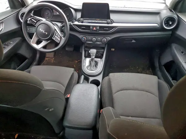 3KPF24AD3PE605581 2023 KIA FORTE - Image 8