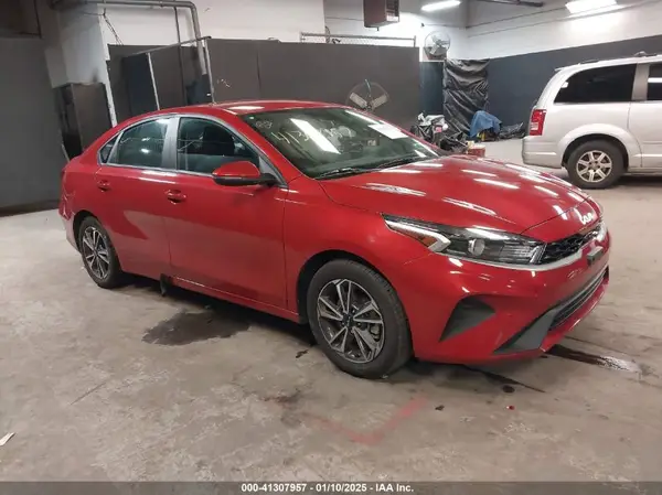 3KPF24AD3PE606116 2023 KIA FORTE - Image 1