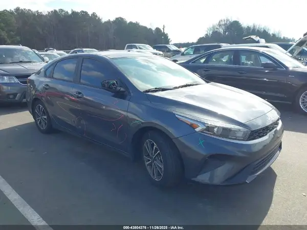 3KPF24AD3PE608285 2023 KIA FORTE - Image 1