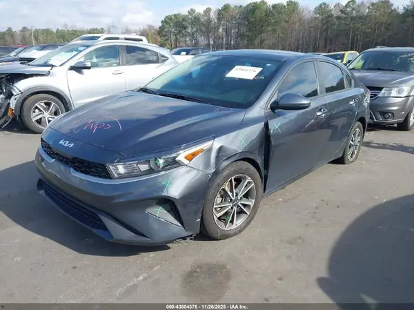 3KPF24AD3PE608285 2023 KIA FORTE - Image 2