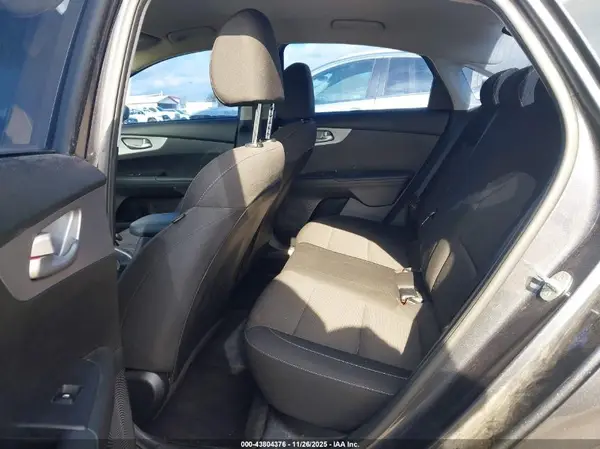 3KPF24AD3PE608285 2023 KIA FORTE - Image 8