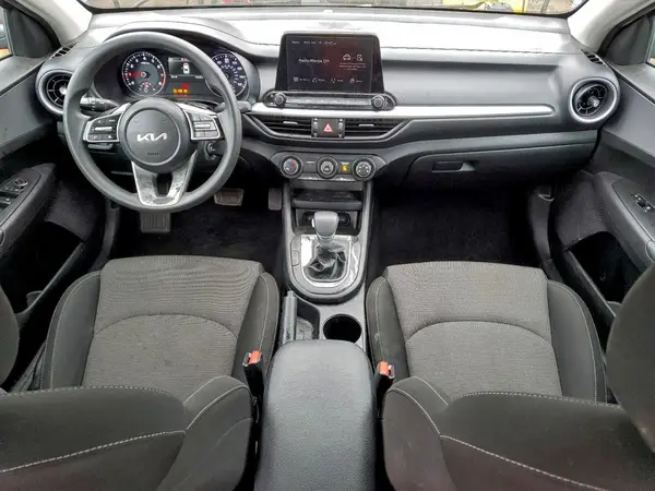 3KPF24AD3PE613521 2023 KIA FORTE - Image 8
