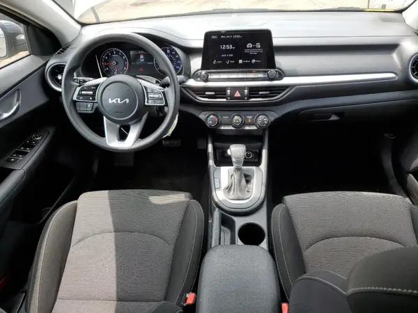 3KPF24AD3PE614541 2023 KIA FORTE - Image 8