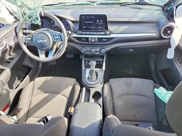 3KPF24AD3PE615592 2023 KIA FORTE - Image 8