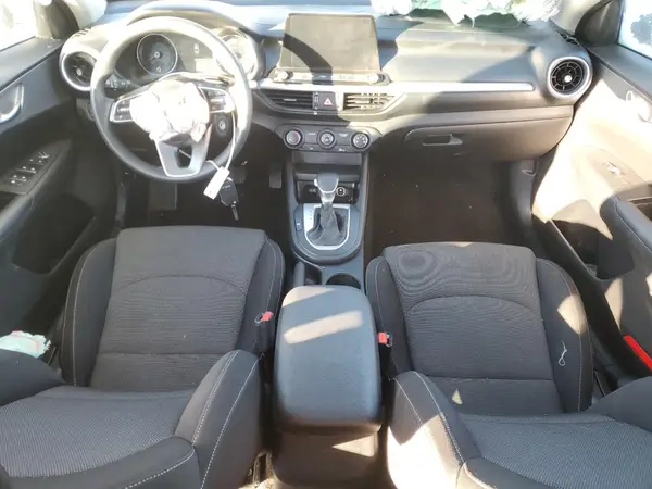 3KPF24AD3PE616256 2023 KIA FORTE - Image 8