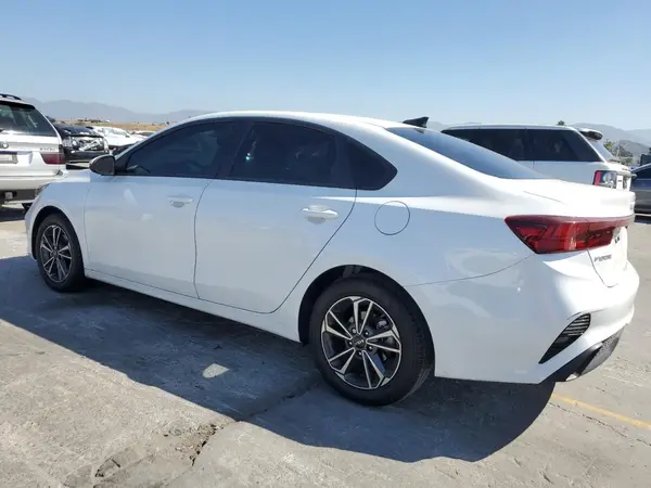 3KPF24AD3PE617214 2023 KIA FORTE - Image 2