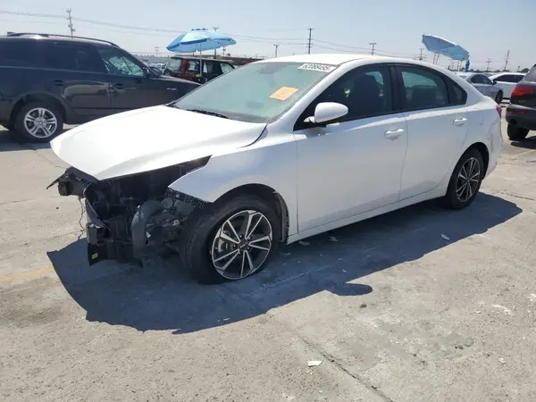 3KPF24AD3PE617438 2023 KIA FORTE - Image 1