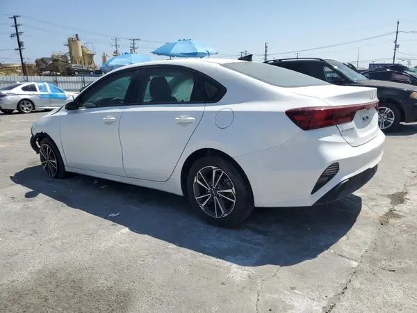 3KPF24AD3PE617438 2023 KIA FORTE - Image 2