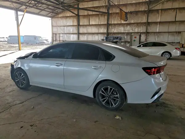 3KPF24AD3PE617553 2023 KIA FORTE - Image 2