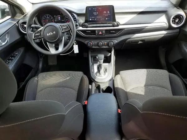 3KPF24AD3PE619724 2023 KIA FORTE - Image 8