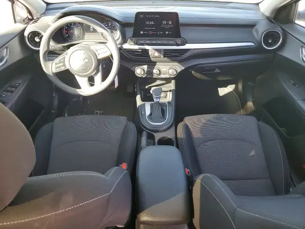 3KPF24AD3PE621733 2023 KIA FORTE - Image 8