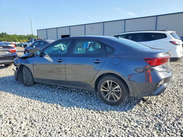 3KPF24AD3PE623806 2023 KIA FORTE - Image 2