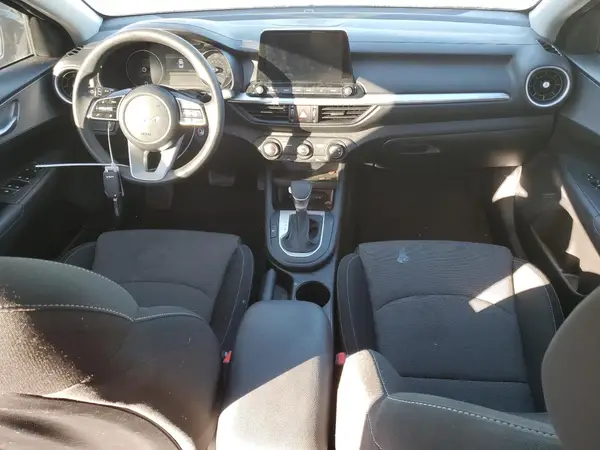 3KPF24AD3PE626012 2023 KIA FORTE - Image 8