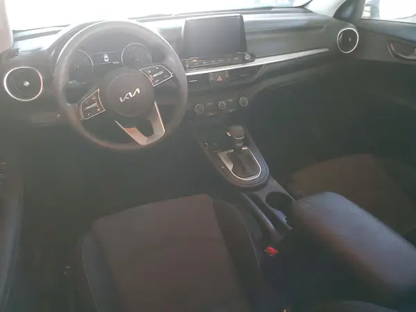 3KPF24AD3PE628939 2023 KIA FORTE - Image 8