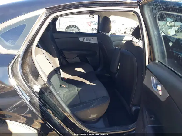 3KPF24AD3PE630058 2023 KIA FORTE - Image 8