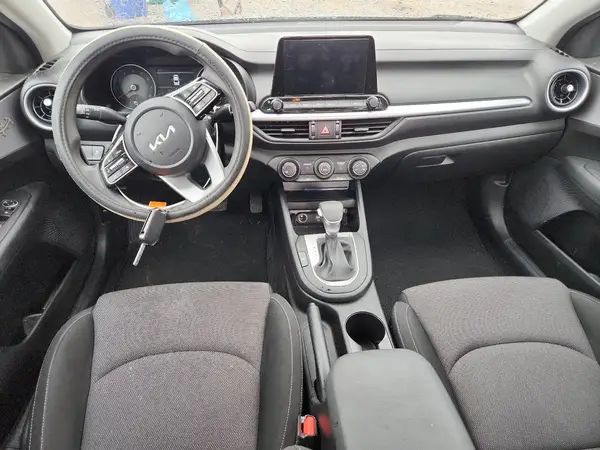 3KPF24AD3PE631467 2023 KIA FORTE - Image 8