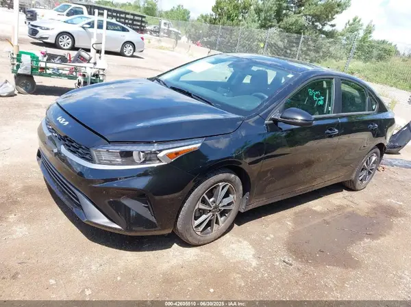 3KPF24AD3PE632067 2023 KIA FORTE - Image 2