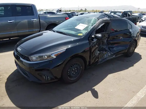 3KPF24AD3PE632361 2023 KIA FORTE - Image 2