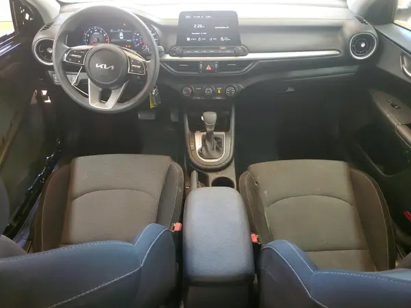 3KPF24AD3PE633557 2023 KIA FORTE - Image 8