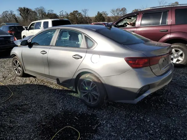 3KPF24AD3PE633641 2023 KIA FORTE - Image 2