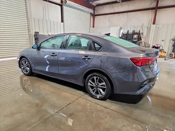3KPF24AD3PE634904 2023 KIA FORTE - Image 2