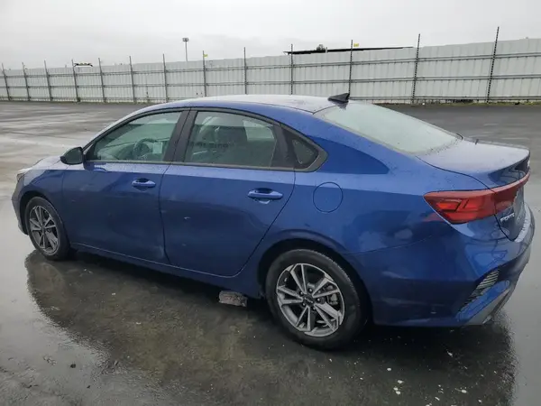3KPF24AD3PE636779 2023 KIA FORTE - Image 2