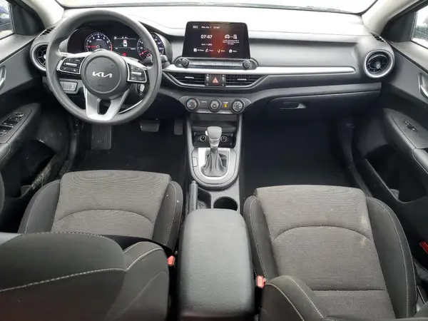 3KPF24AD3PE636779 2023 KIA FORTE - Image 8