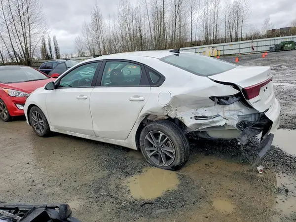 3KPF24AD3PE637639 2023 KIA FORTE - Image 2