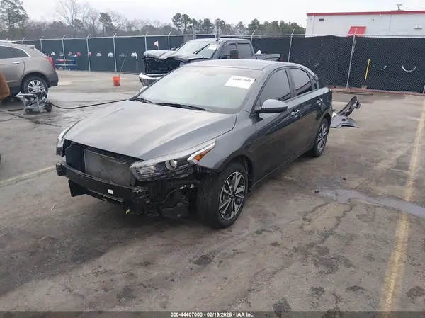 3KPF24AD3PE639097 2023 KIA FORTE - Image 2