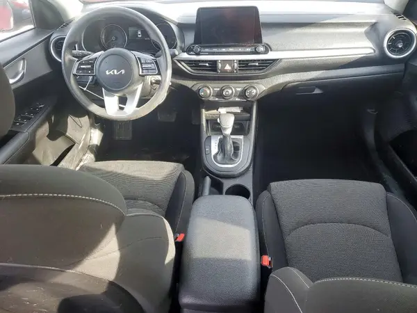 3KPF24AD3PE639732 2023 KIA FORTE - Image 8