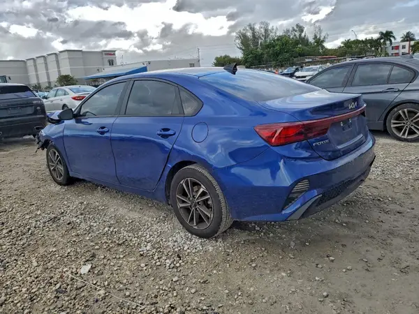 3KPF24AD3PE640346 2023 KIA FORTE - Image 2