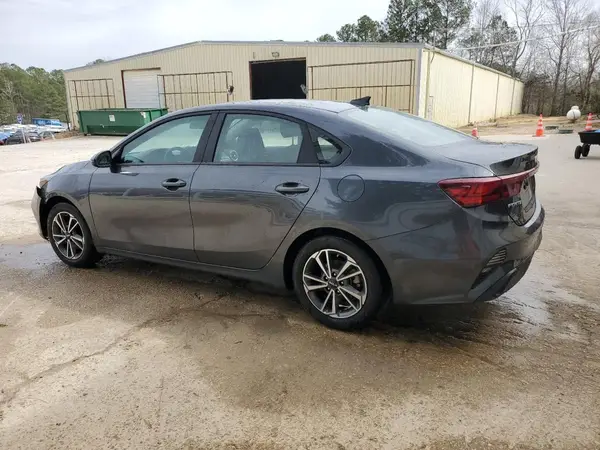 3KPF24AD3PE641934 2023 KIA FORTE - Image 2