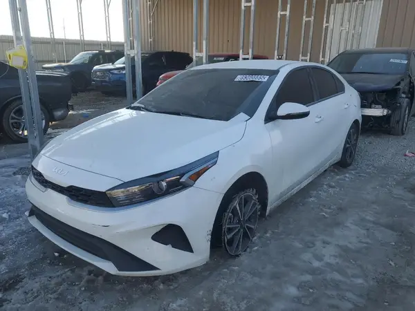 3KPF24AD3PE645157 2023 KIA FORTE - Image 1