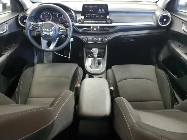 3KPF24AD3PE646678 2023 KIA FORTE - Image 8