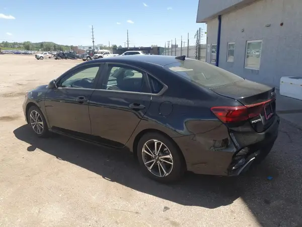 3KPF24AD3PE648558 2023 KIA FORTE - Image 2