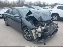 3KPF24AD3PE648611 2023 KIA FORTE