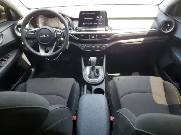 3KPF24AD3PE649953 2023 KIA FORTE - Image 8