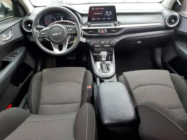 3KPF24AD3PE650102 2023 KIA FORTE - Image 8