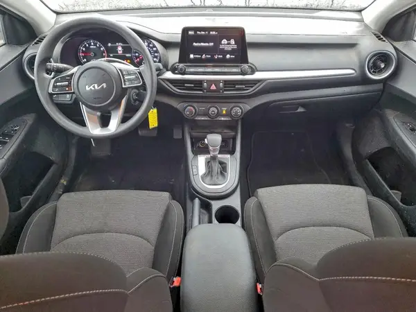 3KPF24AD3PE651038 2023 KIA FORTE - Image 8