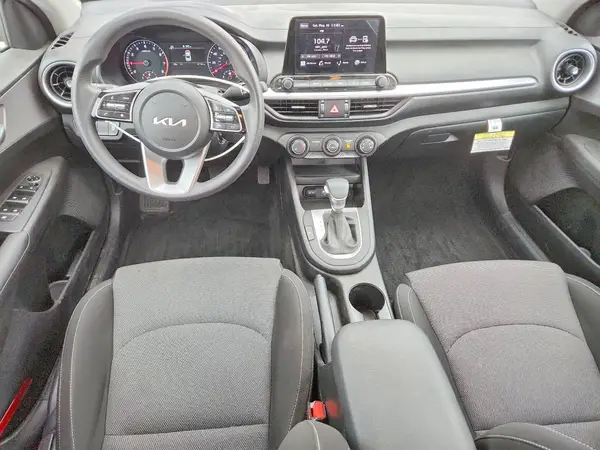 3KPF24AD3PE651766 2023 KIA FORTE - Image 8