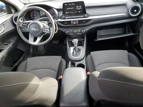 3KPF24AD3PE652822 2023 KIA FORTE - Image 8