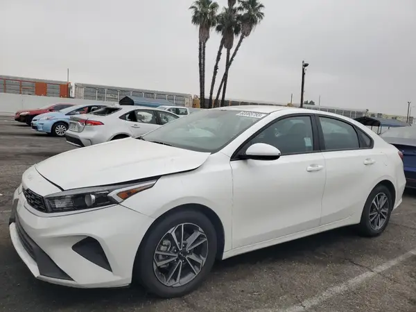 3KPF24AD3PE652948 2023 KIA FORTE - Image 1