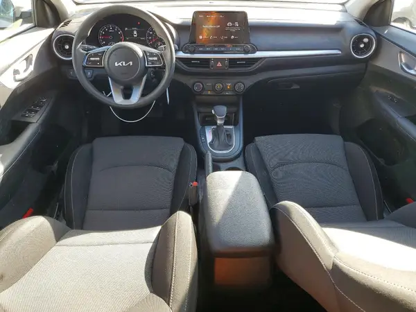 3KPF24AD3PE654599 2023 KIA FORTE - Image 8