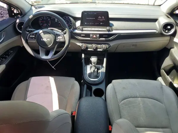 3KPF24AD3PE654733 2023 KIA FORTE - Image 8
